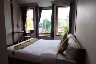 ศรีเชียงยืนเฮาส์ Hotel เชียงใหม่ ภายนอก รูปภาพ